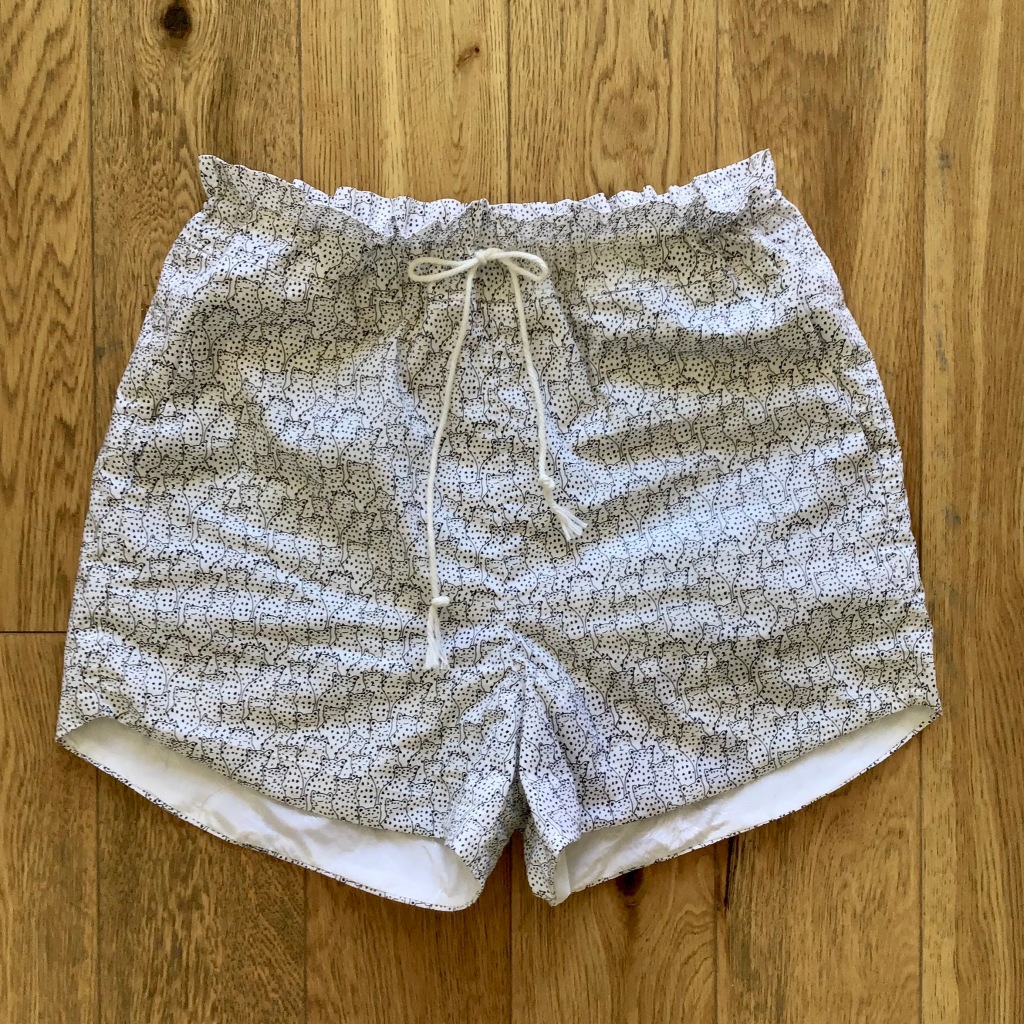 Scrapbusting shorts for spring using a free PDF sewing pattern
